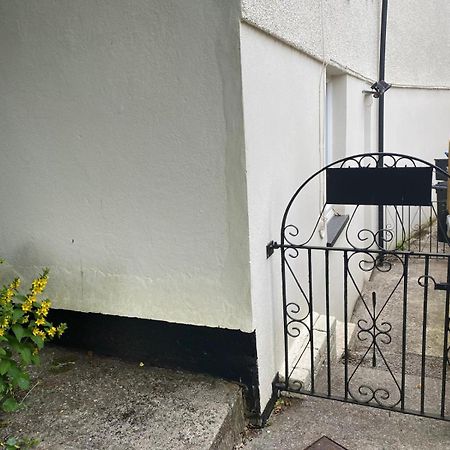 Brithdir Cottage ميرثير تيدفيل المظهر الخارجي الصورة